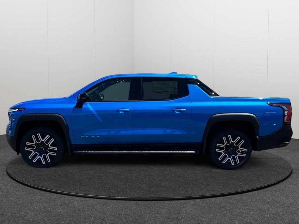 New 2026 Chevrolet Silverado EV LT image 2