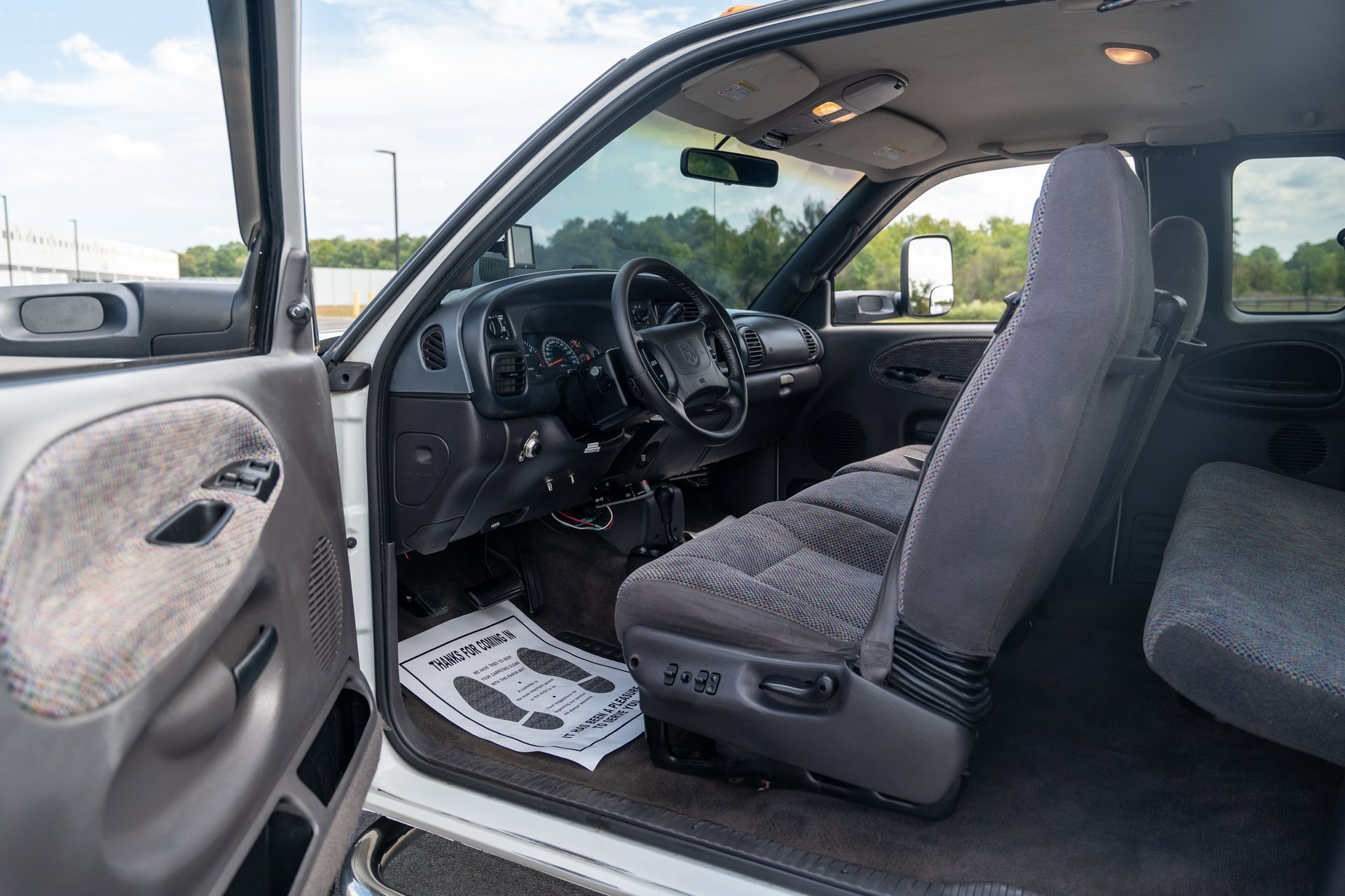 Used 1999 Dodge Ram 3500 Truck 4x4 Quad Cab image 28