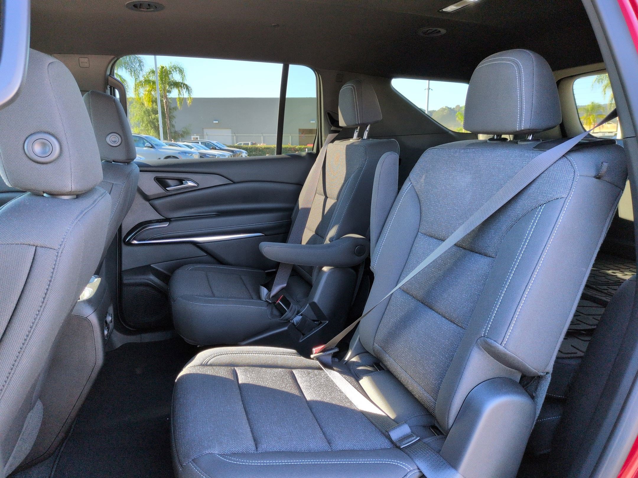 Used 2025 Chevrolet Traverse LT w/ Midnight/Sport Edition image 30