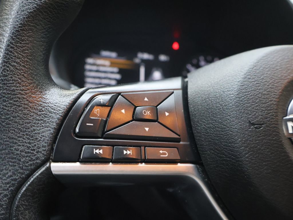 Used 2023 Nissan Kicks SV FWD image 20