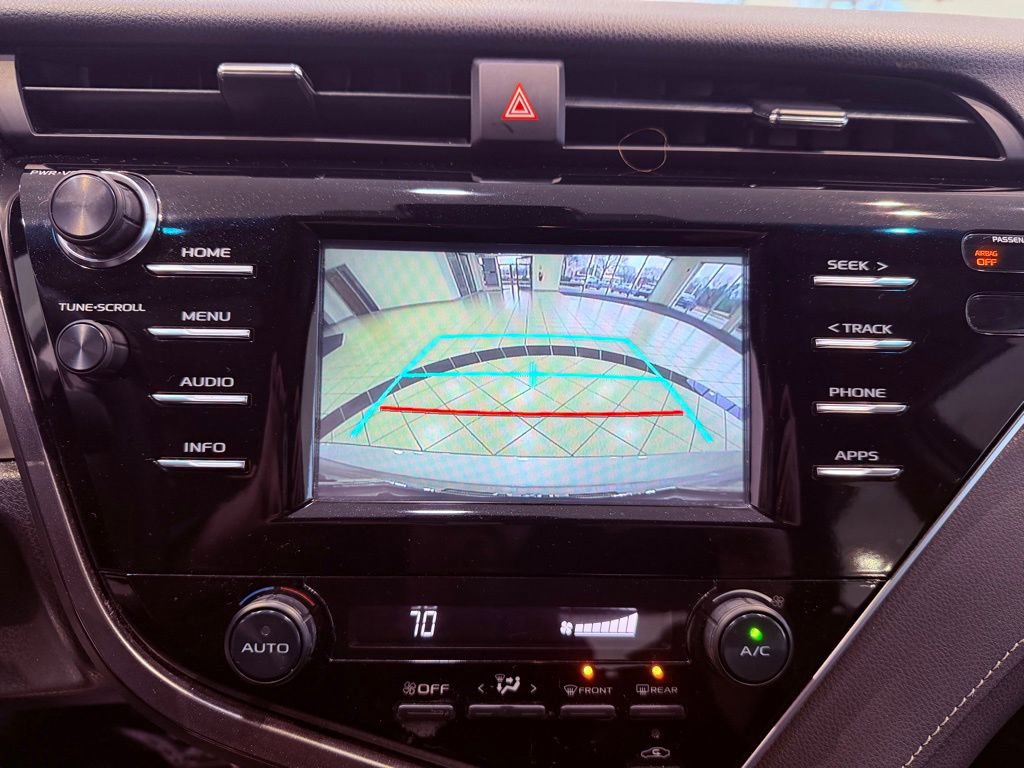 Used 2018 Toyota Camry SE image 22