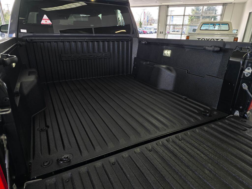 Used 2024 Toyota Tacoma TRD Off-Road image 14