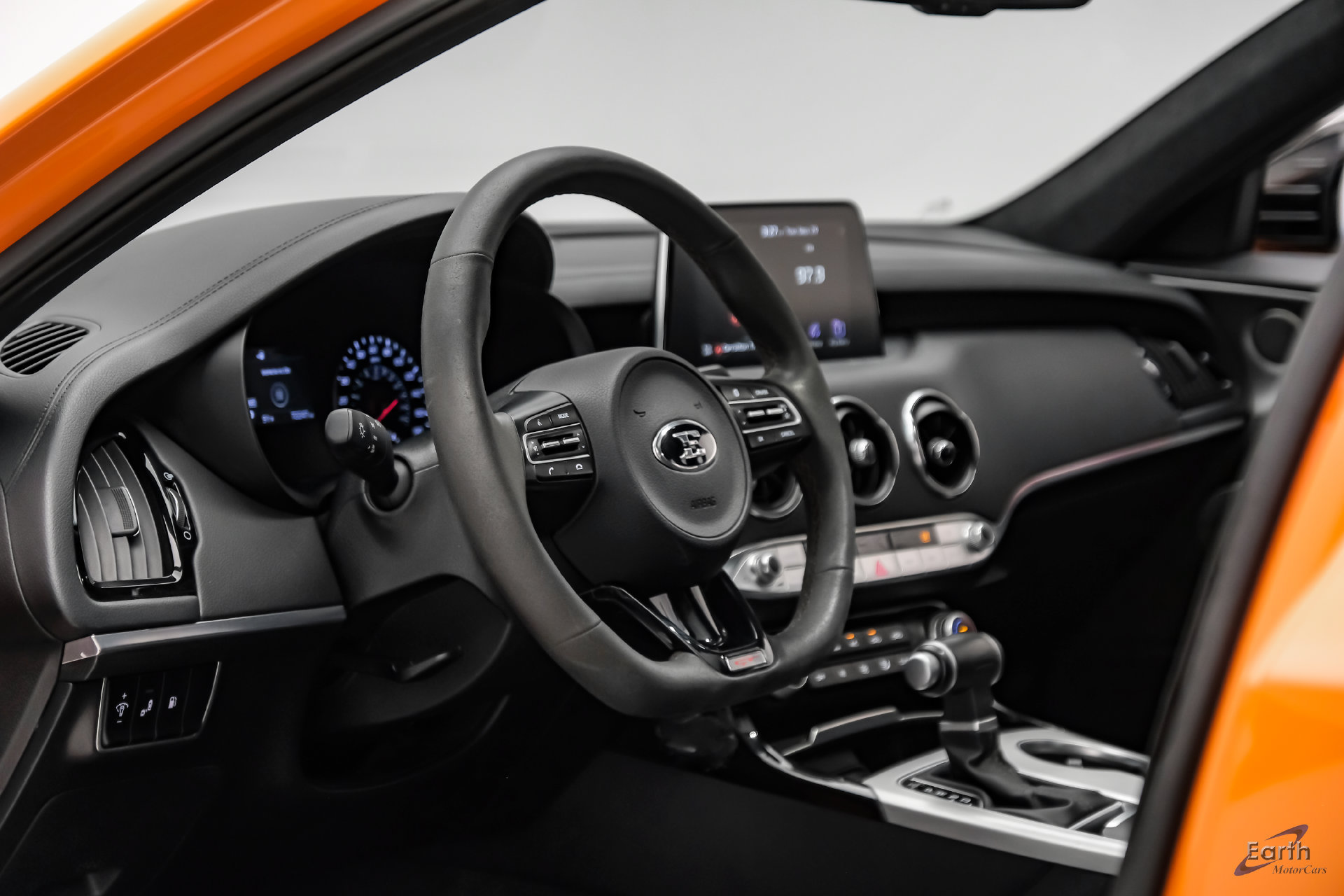 Used 2019 Kia Stinger GTS RWD image 41