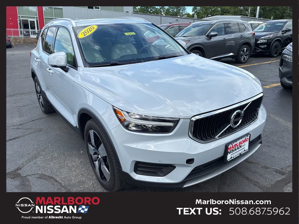 Used 2020 Volvo XC40 T5 Momentum w/ Protection Package Premier