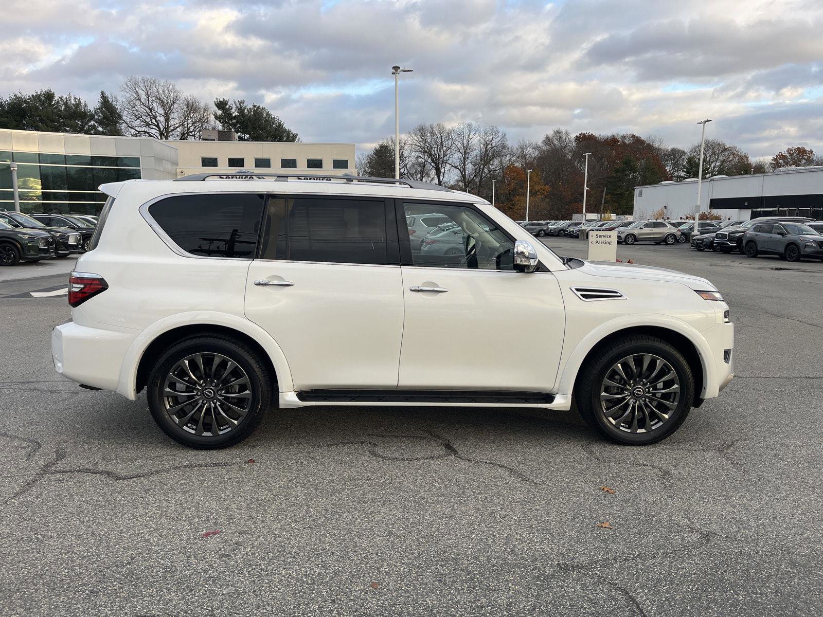 Used 2024 Nissan Armada Platinum w/ Captain's Chairs Package image 2