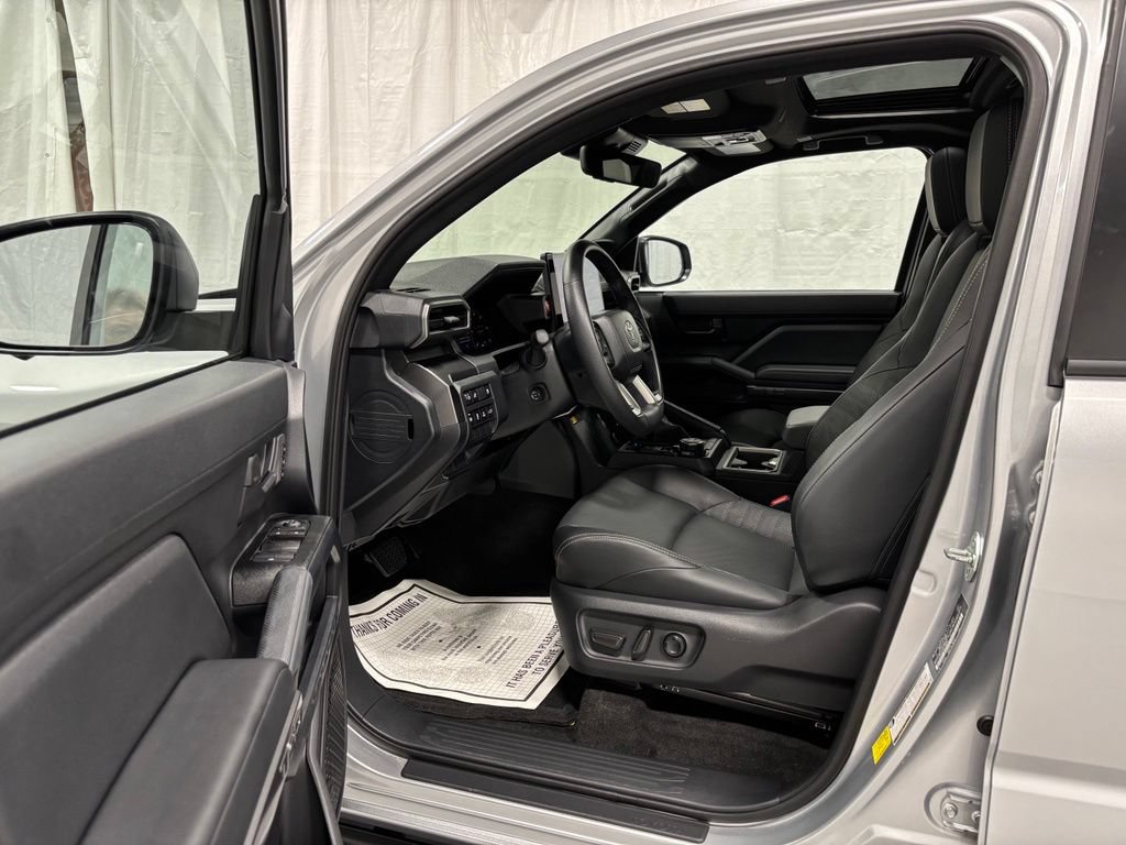 Used 2026 Toyota 4Runner TRD Off-Road Premium AWD/4WD image 8
