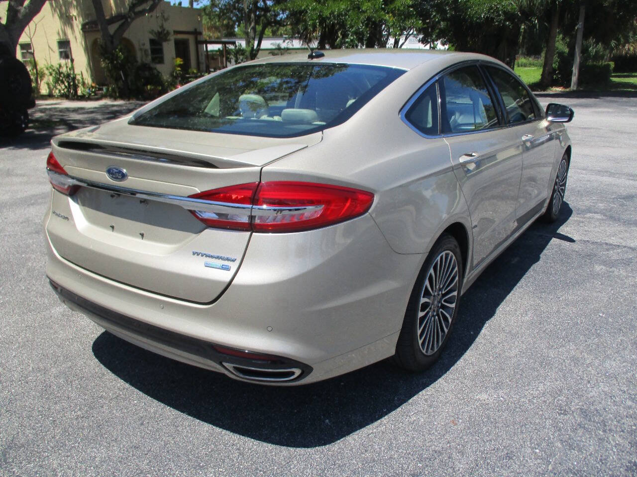 Used 2017 Ford Fusion Titanium AWD/4WD image 8