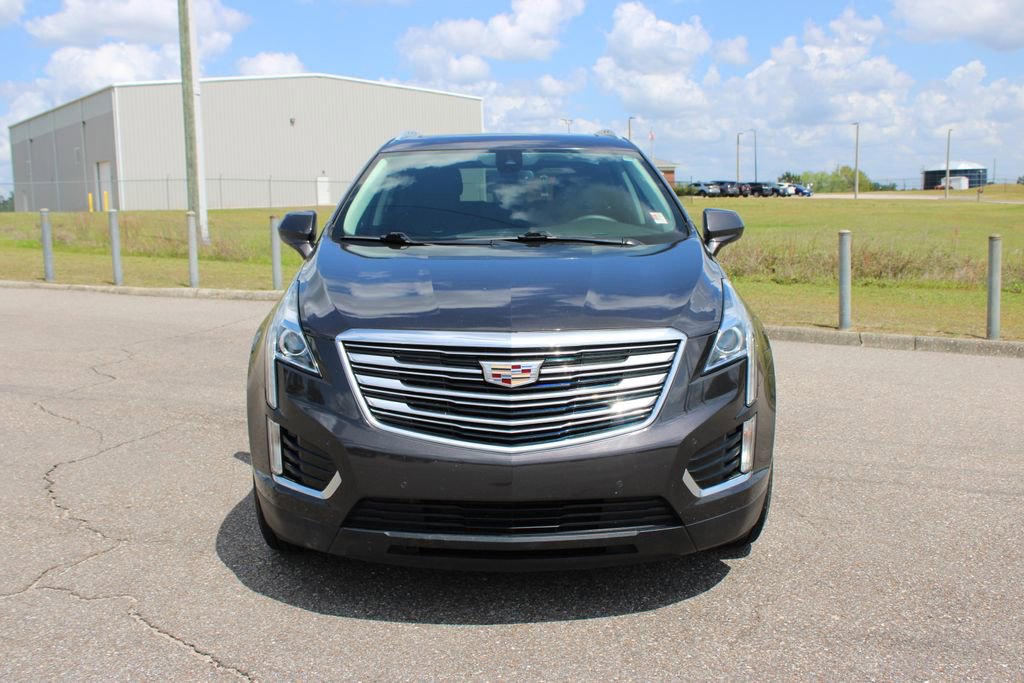 Used 2017 Cadillac XT5 Luxury w/ Driver Awareness Package image 4