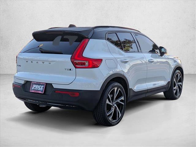 Used 2021 Volvo XC40 T5 R-Design AWD/4WD image 5