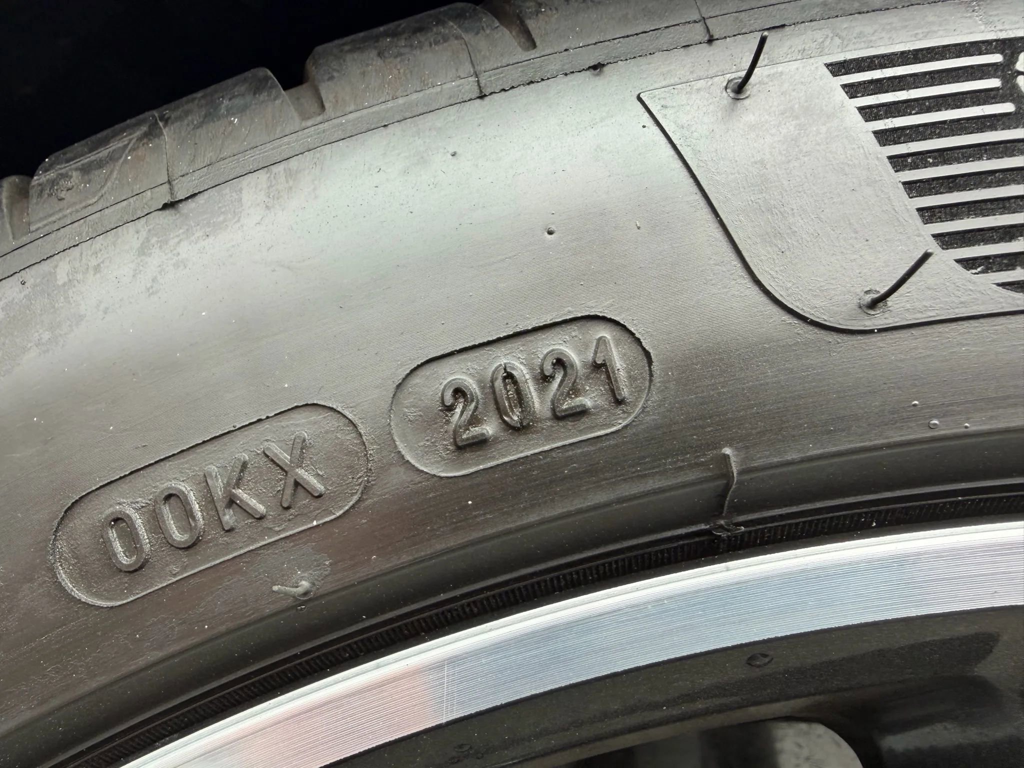 Used 2017 McLaren 570S image 43