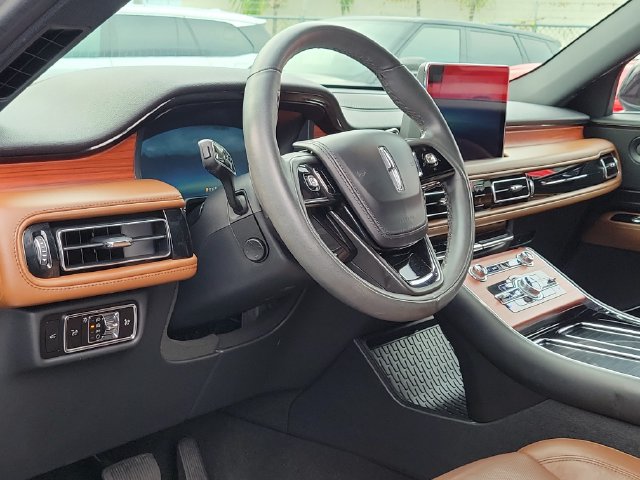 Used 2024 Lincoln Aviator Reserve w/ Jet Package RWD image 8