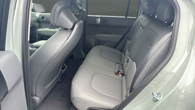 New 2027 Kia EV3 Wind FWD image 23