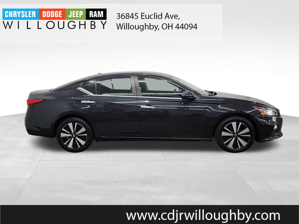 Used 2022 Nissan Altima 2.5 SV FWD image 4