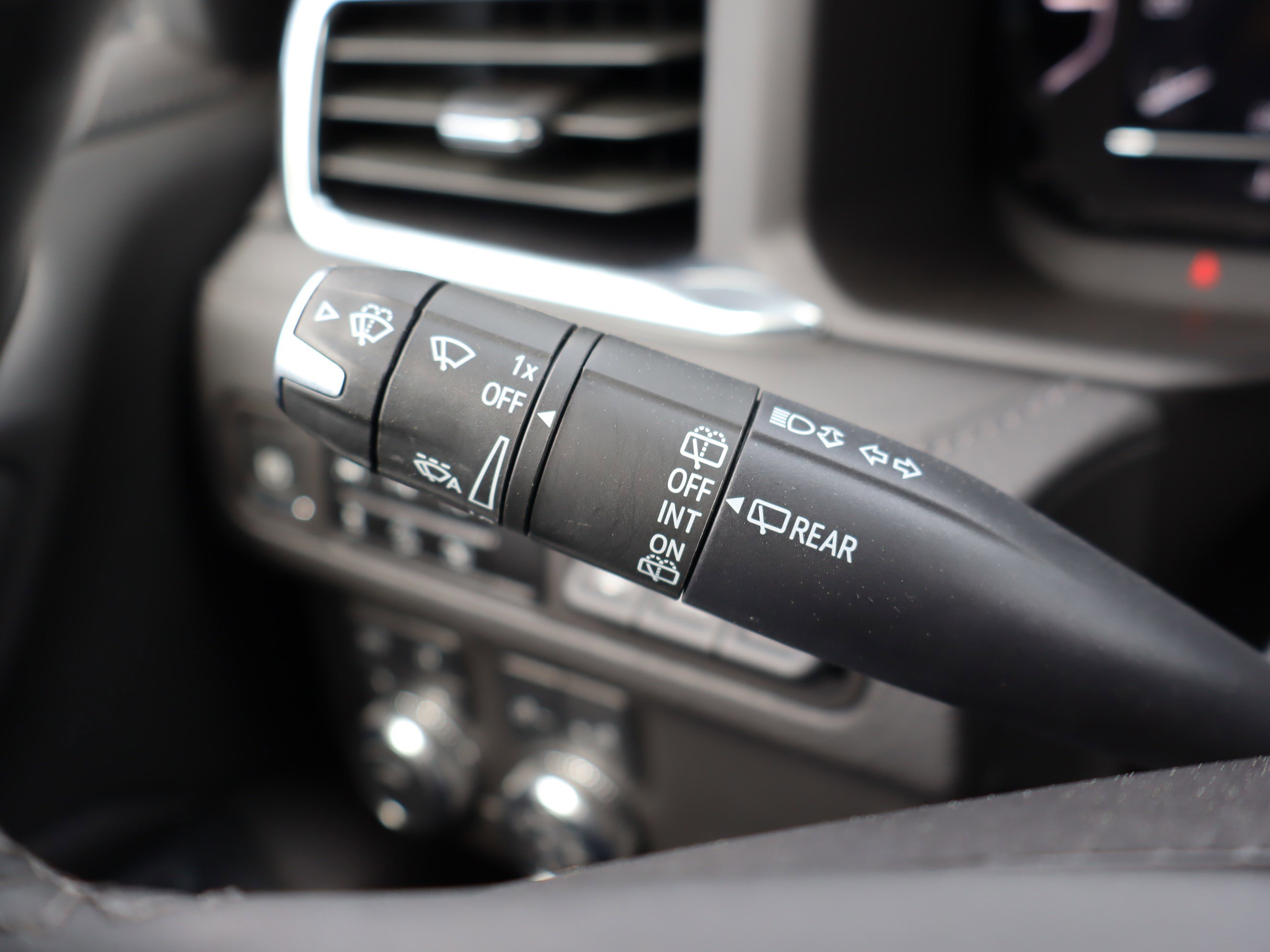 Certified 2024 GMC Yukon Denali image 25