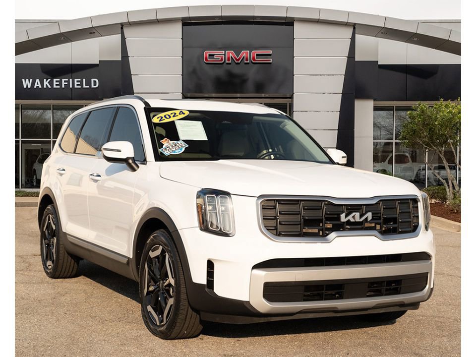 Used 2024 Kia Telluride S w/ S Sunroof Package