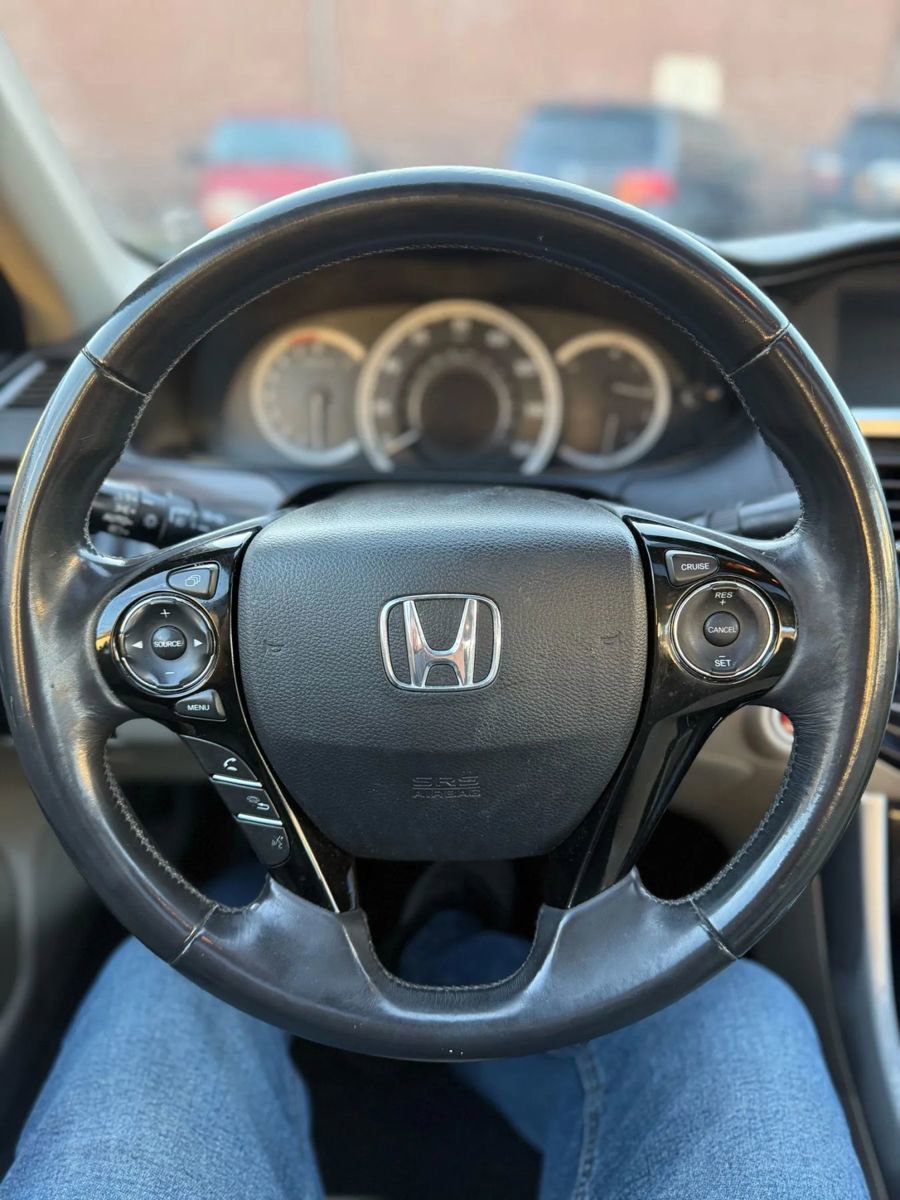 Used 2017 Honda Accord EX-L image 16