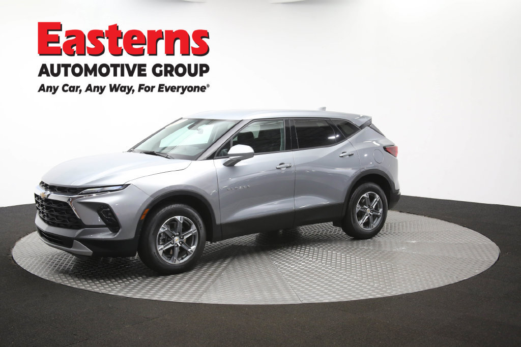 Used 2025 Chevrolet Blazer LT FWD image 61