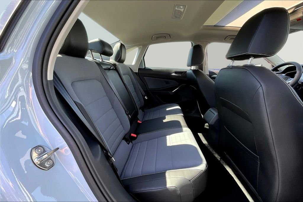 New 2026 Volkswagen Jetta SE image 22