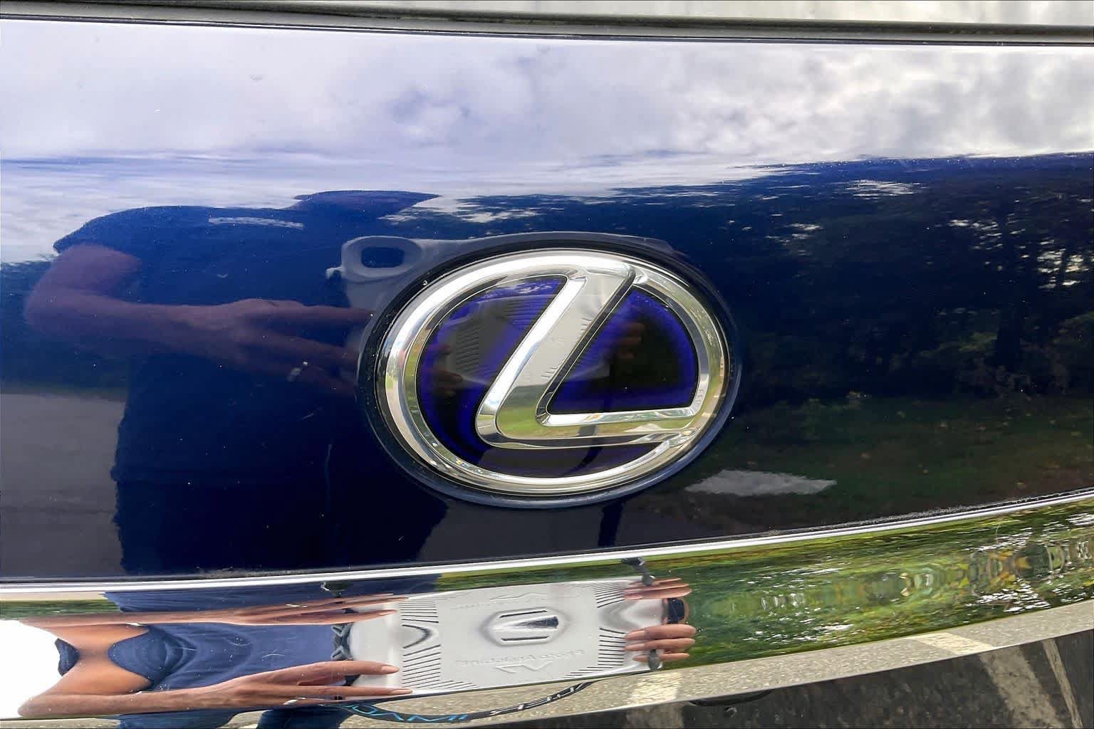 Used 2015 Lexus RX 450h AWD image 32