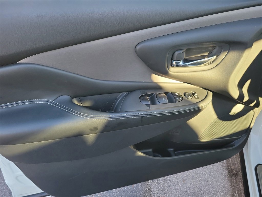 Certified 2024 Nissan Murano SV image 15