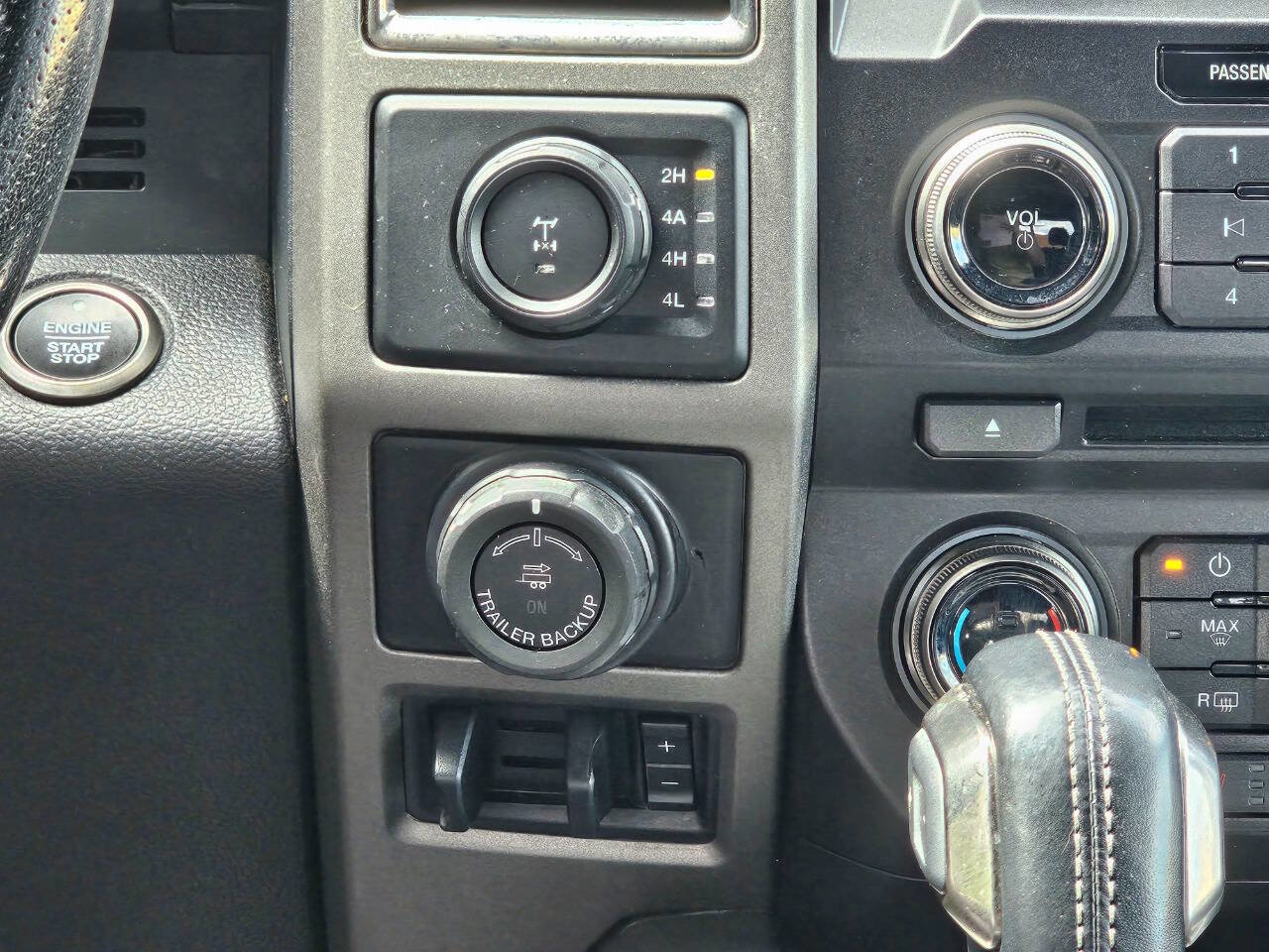 Used 2018 Ford F150 Raptor w/ Equipment Group 802A Luxury image 29