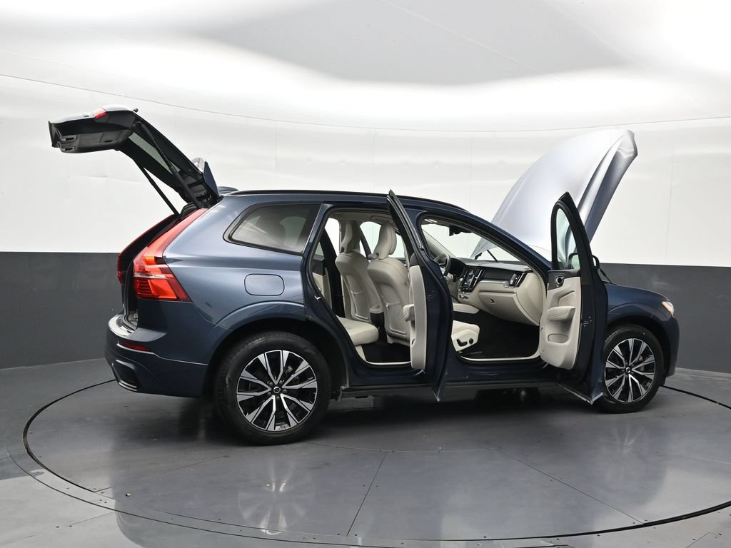 Certified 2024 Volvo XC60 B5 Core w/ Protection Package Premier AWD/4WD image 33