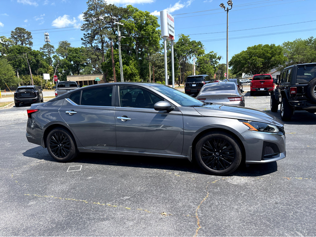 Used 2025 Nissan Altima 2.5 SV w/ SV Special Edition Package image 29