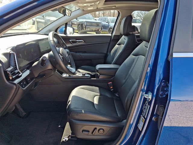 Certified 2025 Kia Sportage EX w/ Premium Package image 12