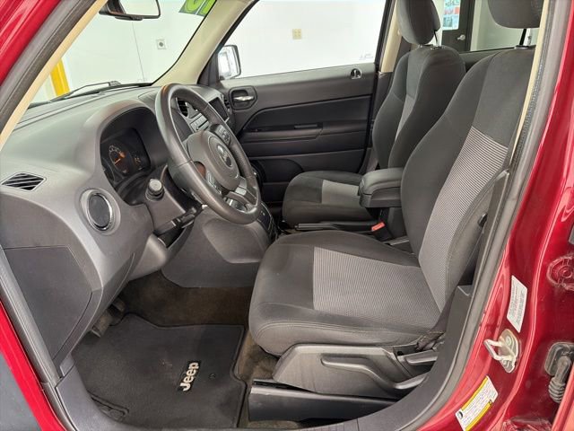 Used 2016 Jeep Patriot Latitude image 13