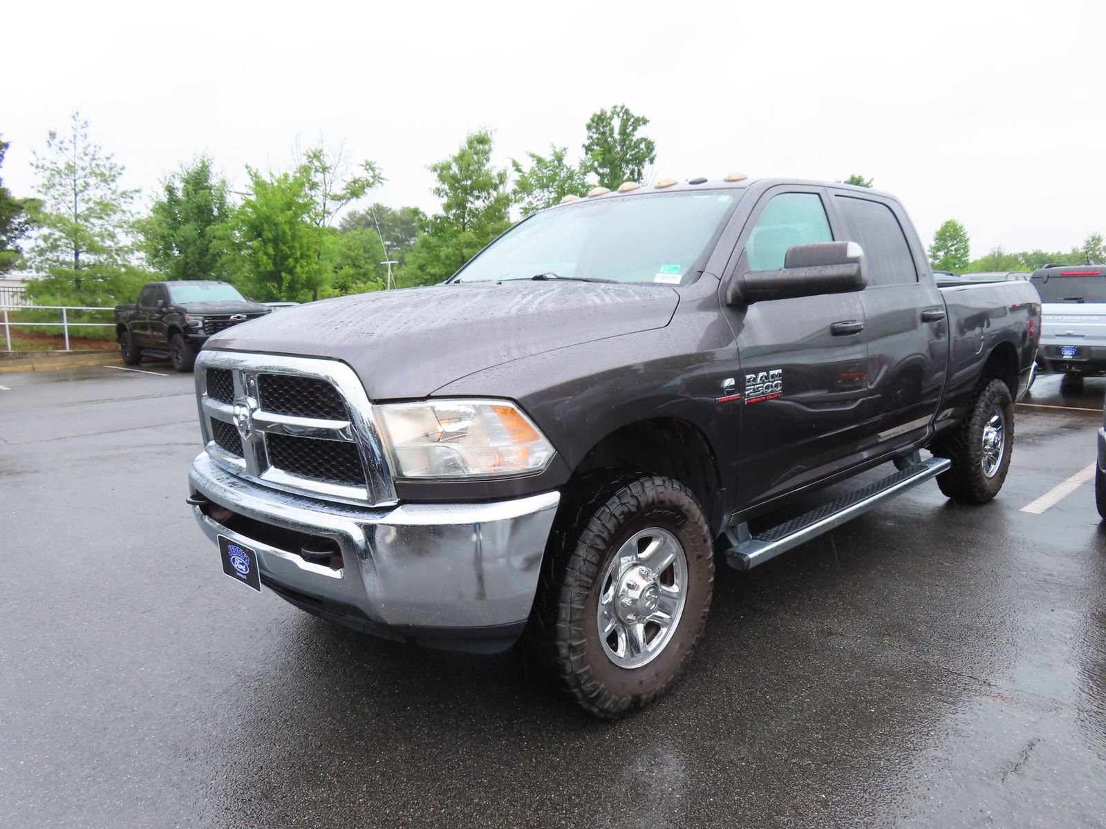 Used 2016 RAM 2500 Tradesman w/ Chrome Appearance Group AWD/4WD image 3