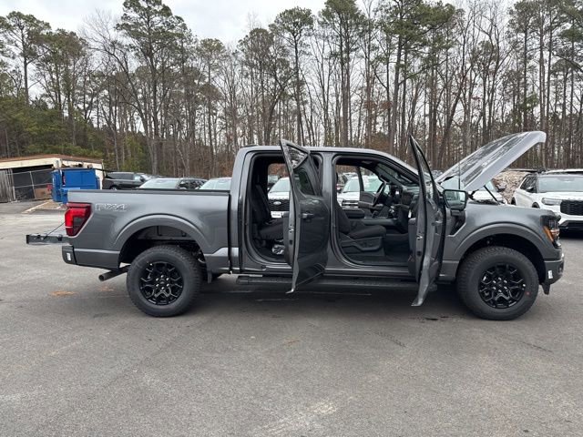 New 2026 Ford F150 XLT w/ Equipment Group 302A MID image 27