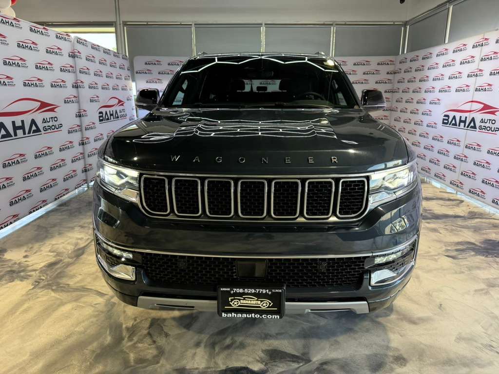 Used 2025 Jeep Wagoneer Series II AWD/4WD image 2