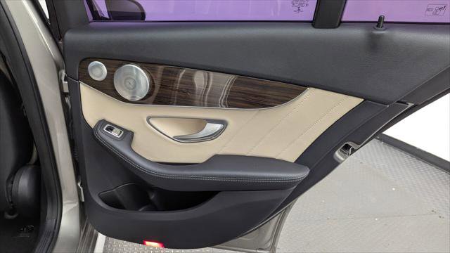 Used 2019 Mercedes-Benz C 300 Sedan image 19