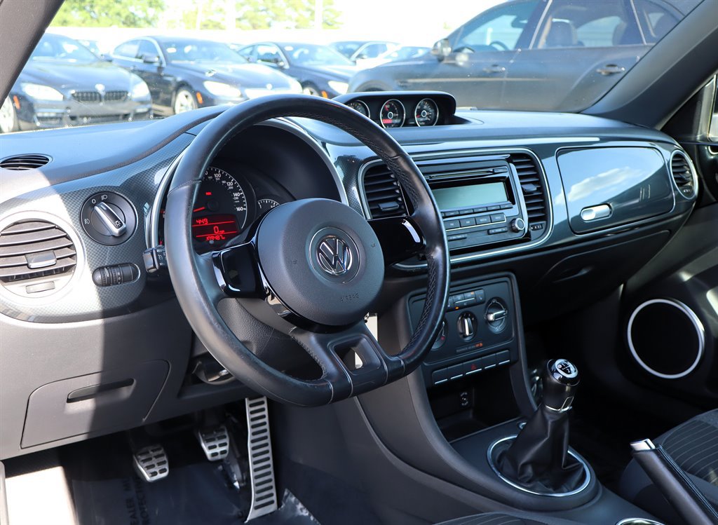 Used 2012 Volkswagen Beetle 2.0T FWD image 16