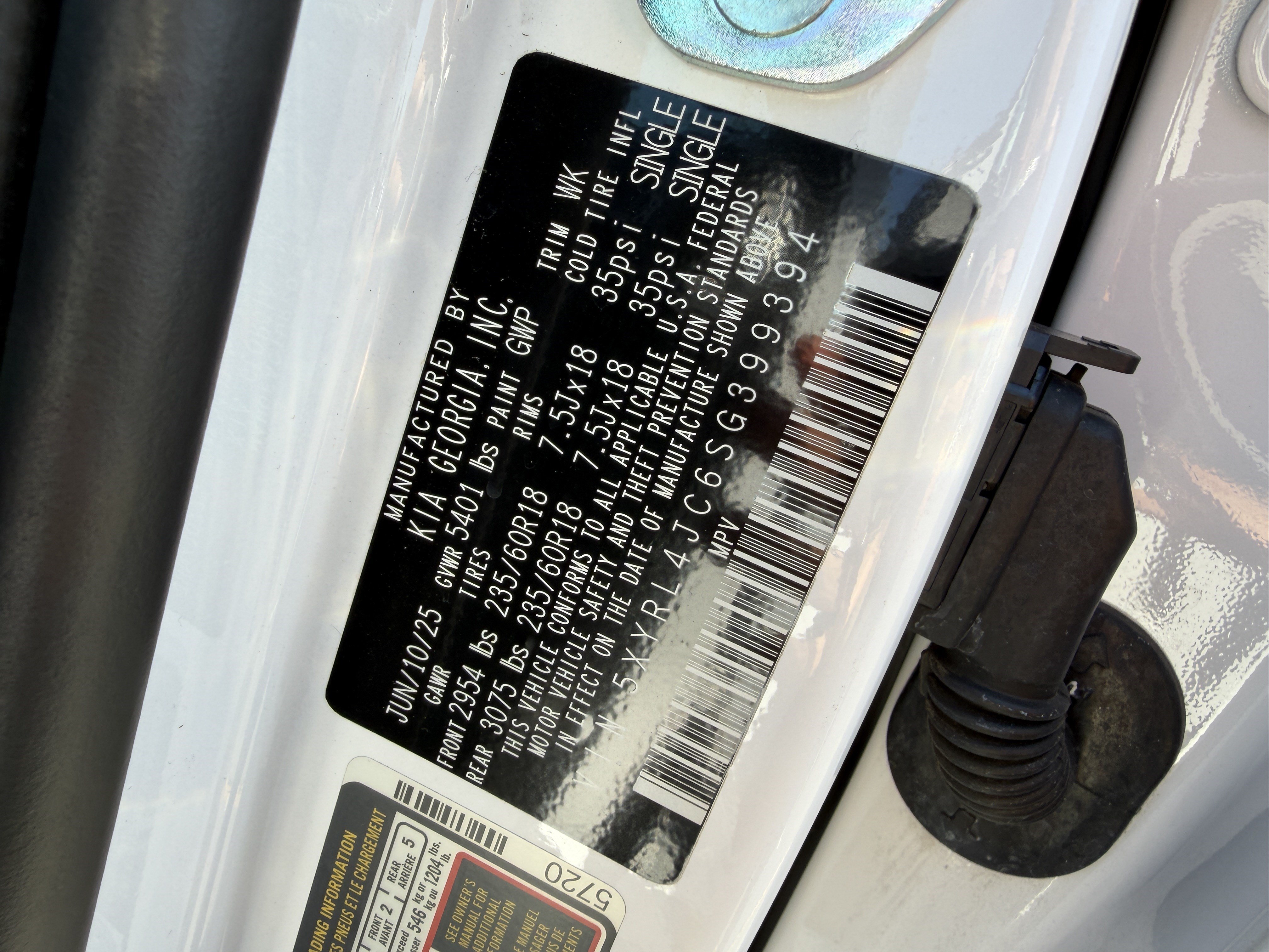 Certified 2025 Kia Sorento S w/ Panoramic Sunroof Package FWD image 31