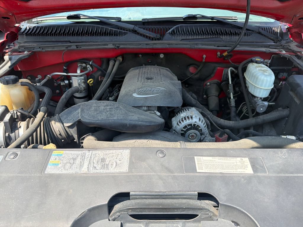 Used 2005 Chevrolet Silverado 2500 LS AWD/4WD image 22