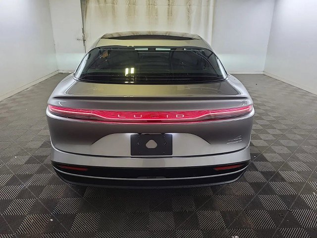 Used 2023 Lucid Air Grand Touring image 5