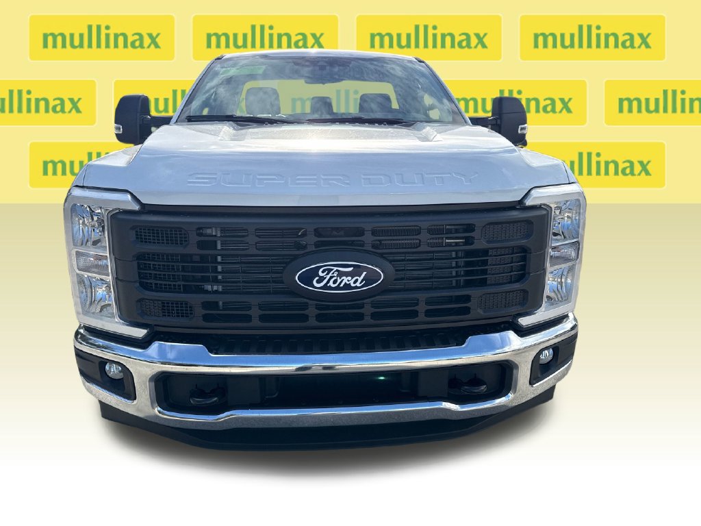 New 2027 Ford F250 XL w/ XL Chrome Package RWD image 11