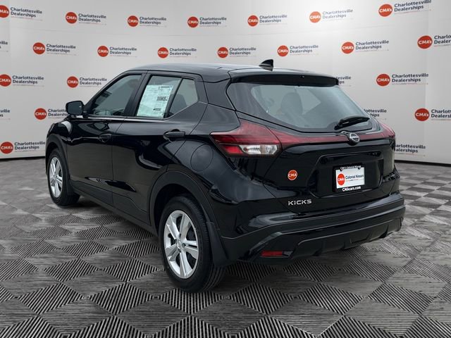 New 2025 Nissan Kicks Play S image 3