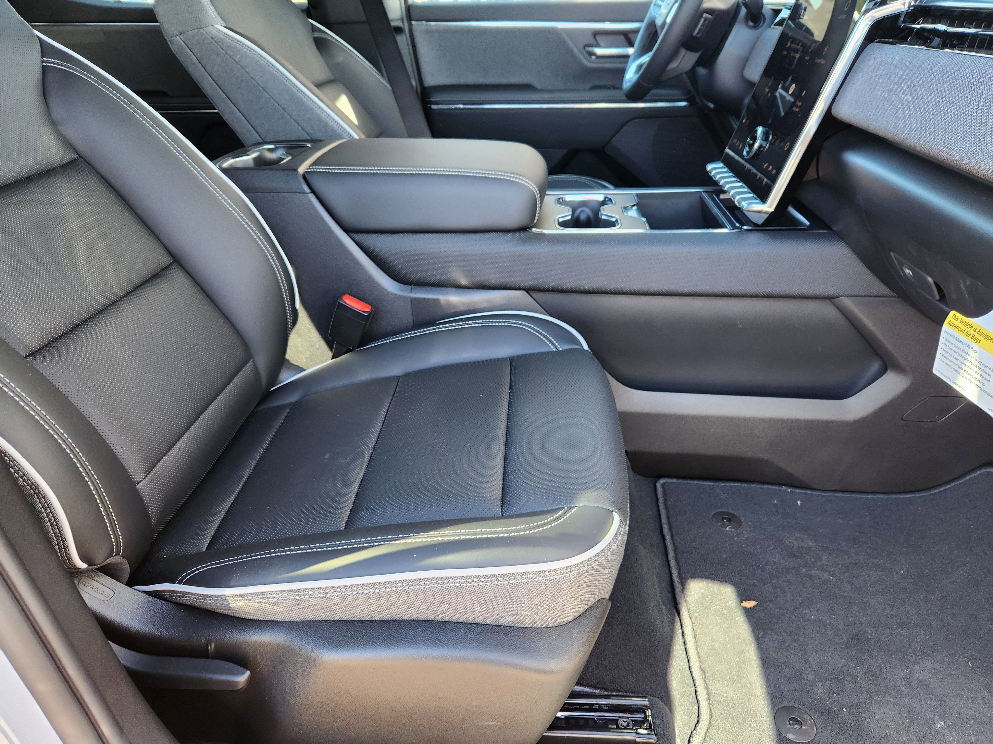 New 2026 GMC Sierra EV Elevation w/ LPO, Elevation Dark Package image 18