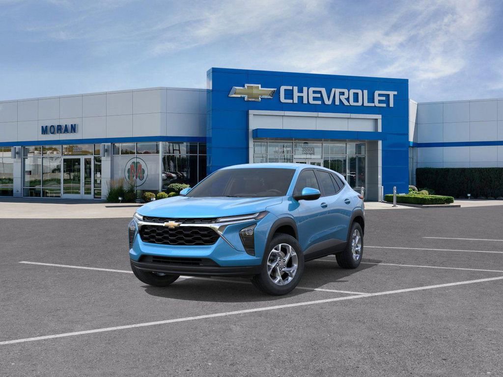 New 2026 Chevrolet Trax LS image 8