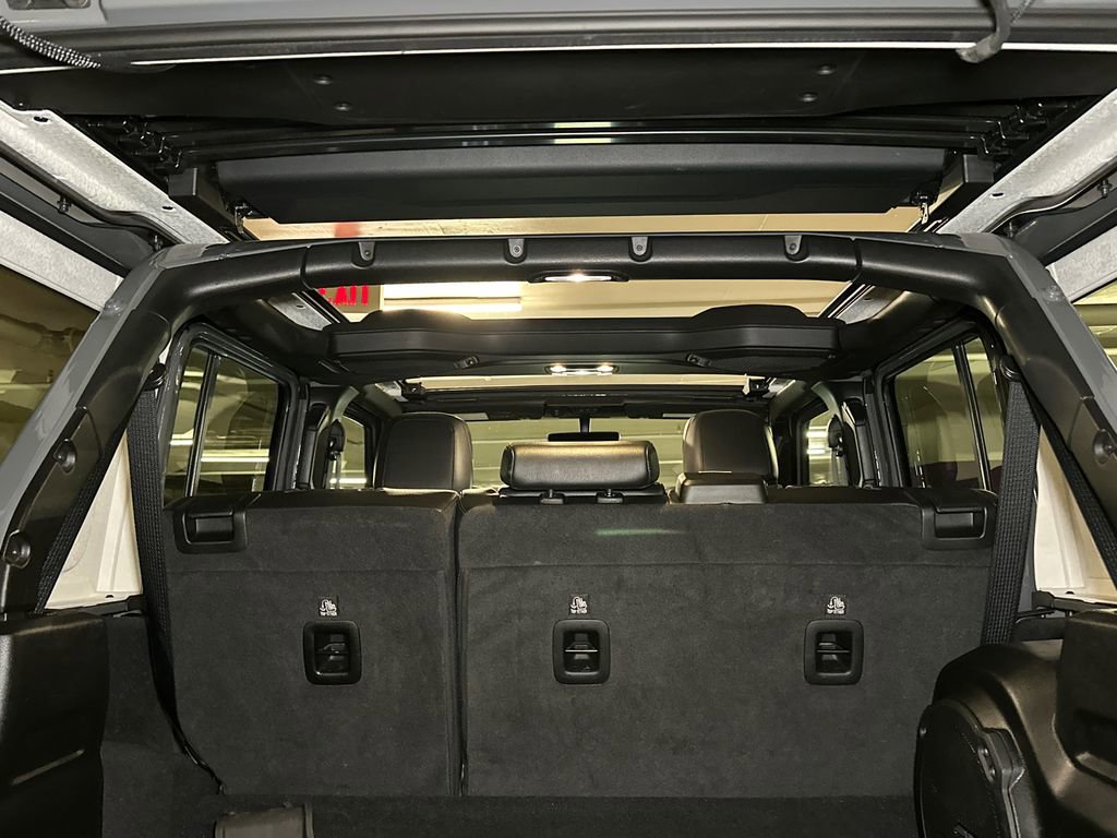 Used 2023 Jeep Wrangler Unlimited Sahara w/ Cold Weather Group image 7