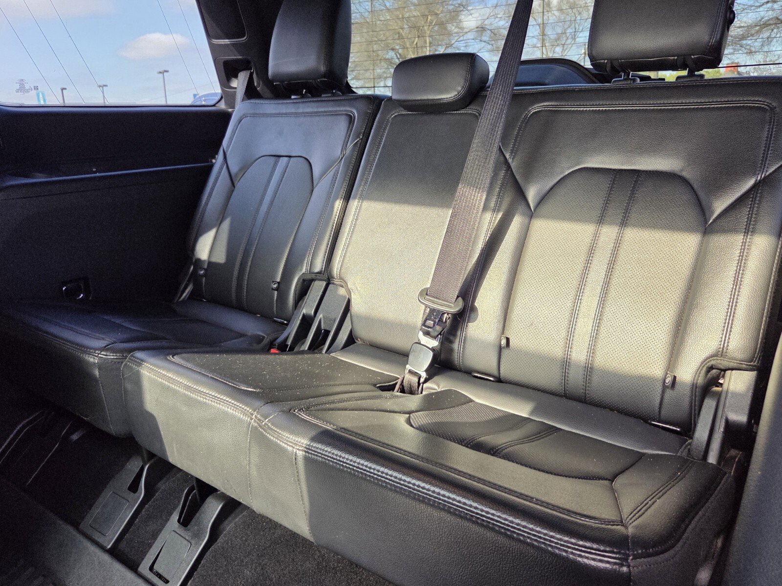 Used 2021 Ford Expedition Limited image 11