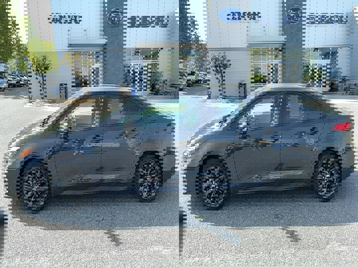 Used 2025 Toyota Corolla SE image 1