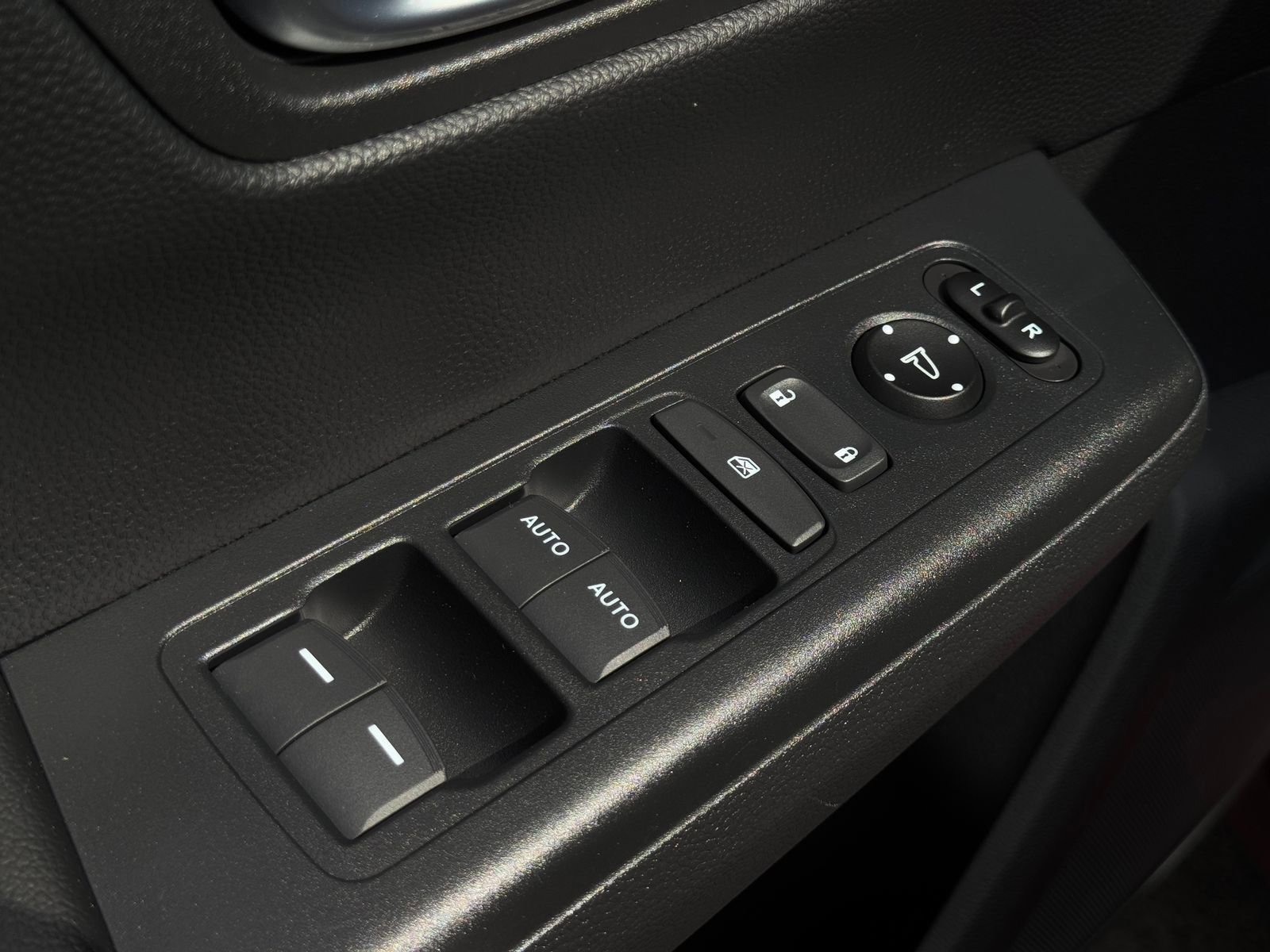 Certified 2025 Honda CR-V Sport image 14