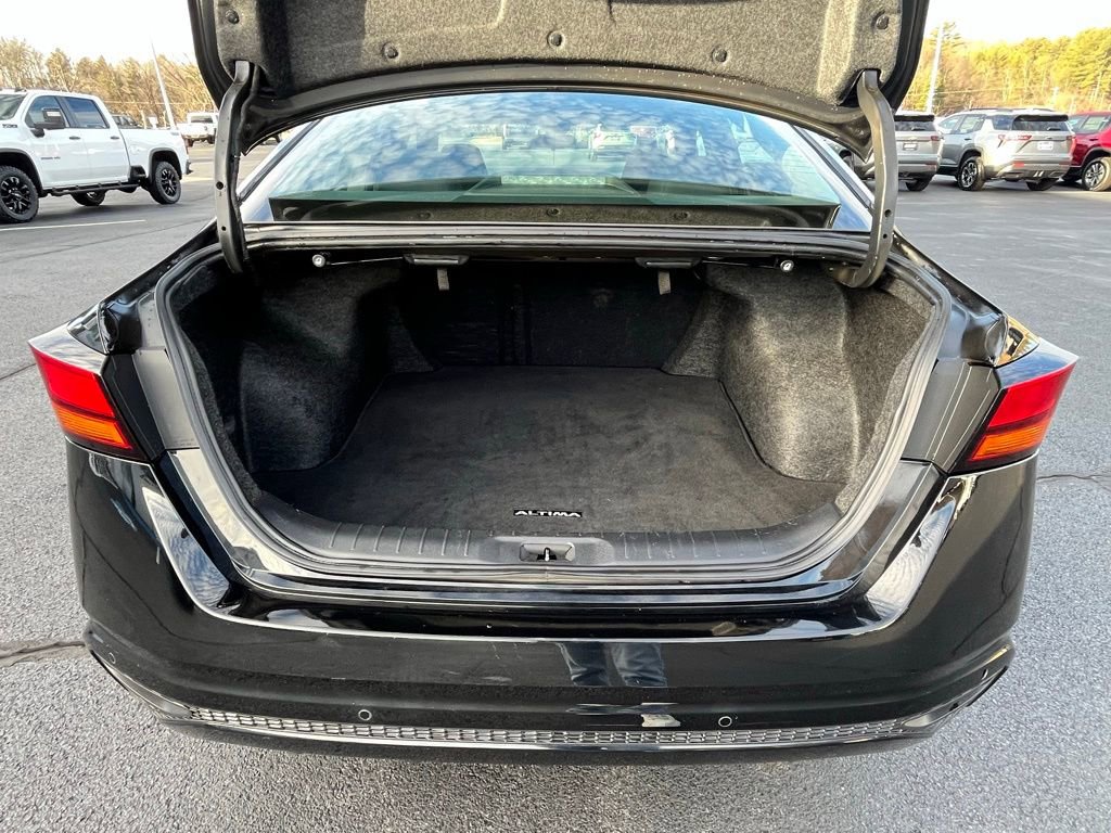 Used 2024 Nissan Altima 2.5 SV image 23