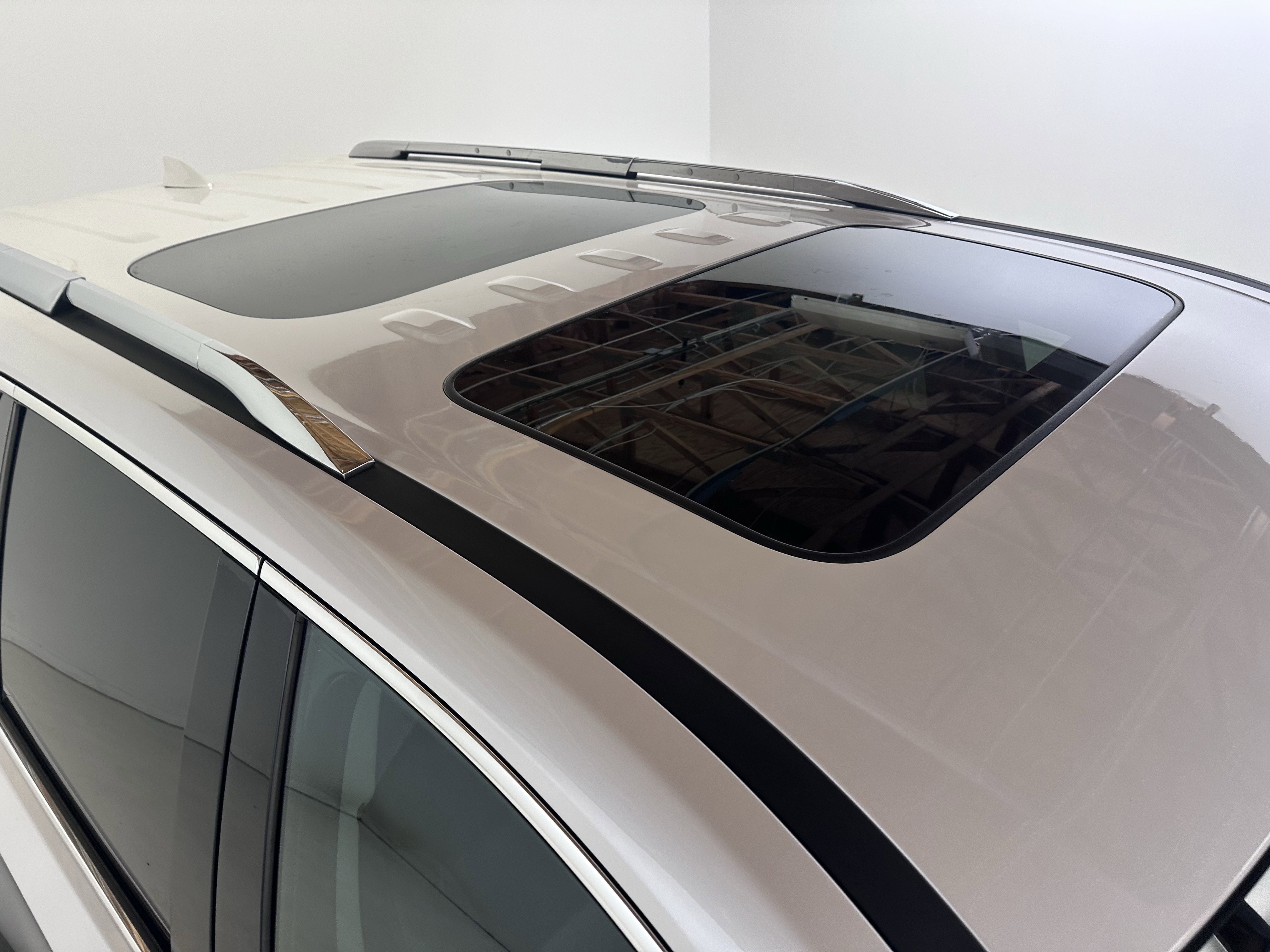 Used 2019 Chevrolet Traverse Premier w/ Driver Confidence II Package image 15