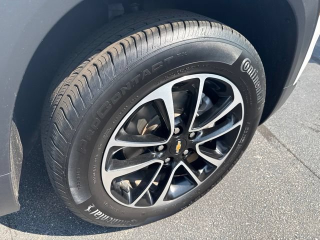Used 2025 Chevrolet TrailBlazer LT AWD/4WD image 9