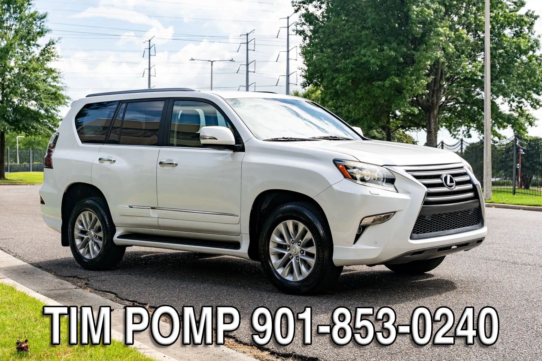 Used 2014 Lexus GX 460 w/ Premium Package AWD/4WD image 4