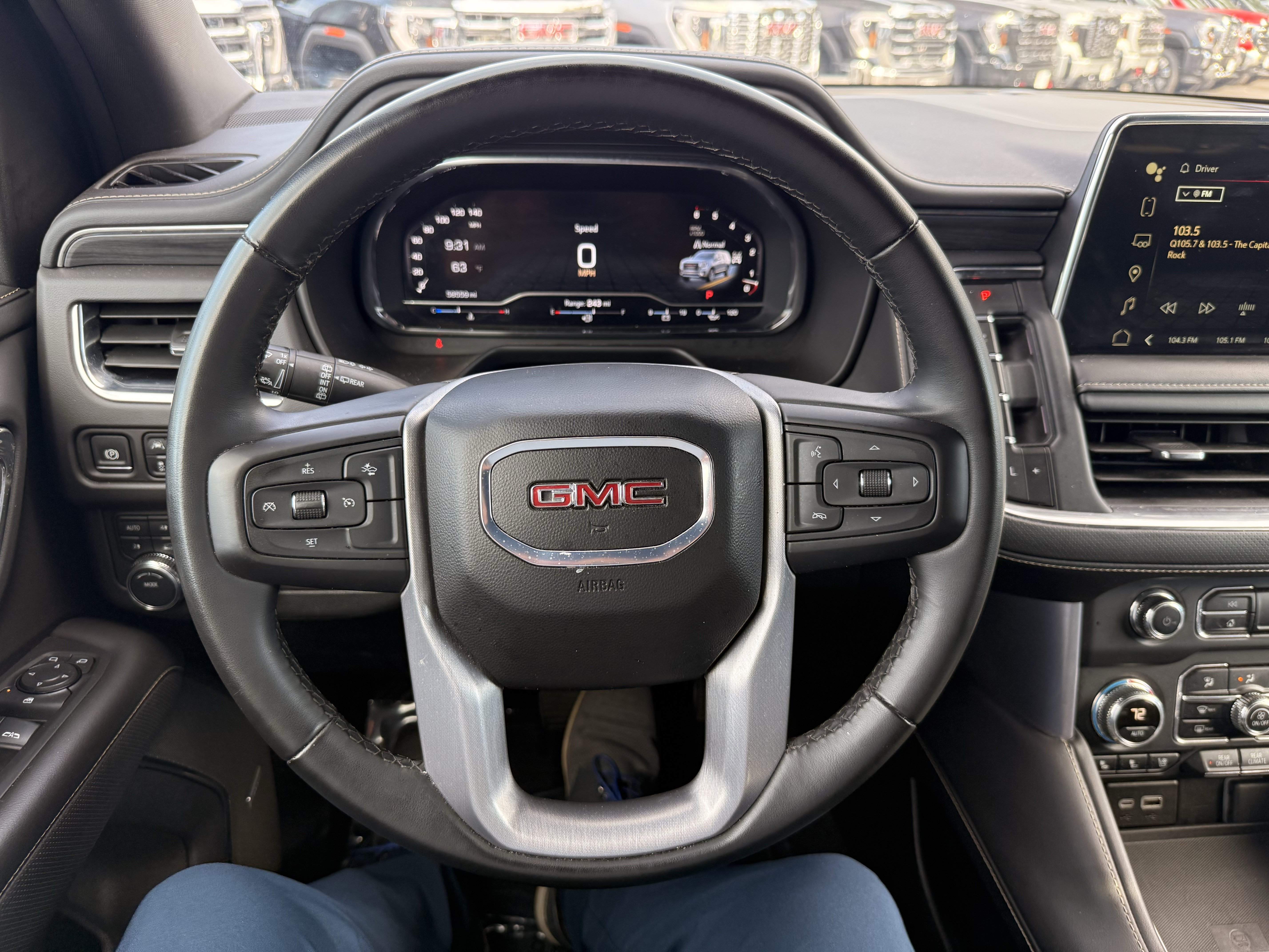 Certified 2024 GMC Yukon SLT AWD/4WD image 13